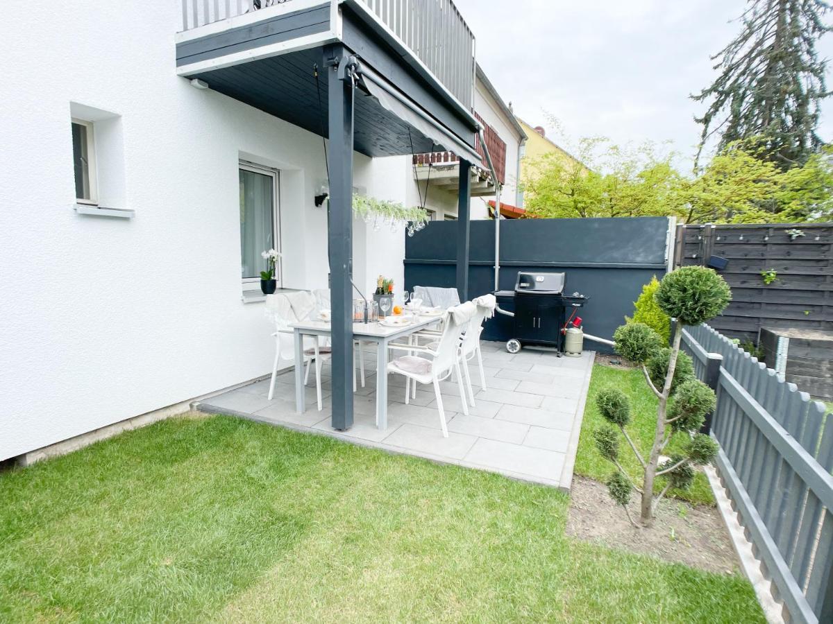 M-Style 01 Apartment Mit Terrasse Und Gasgrill, 24H Self-Check-In, Free Parking, Netflix Norimberga Esterno foto