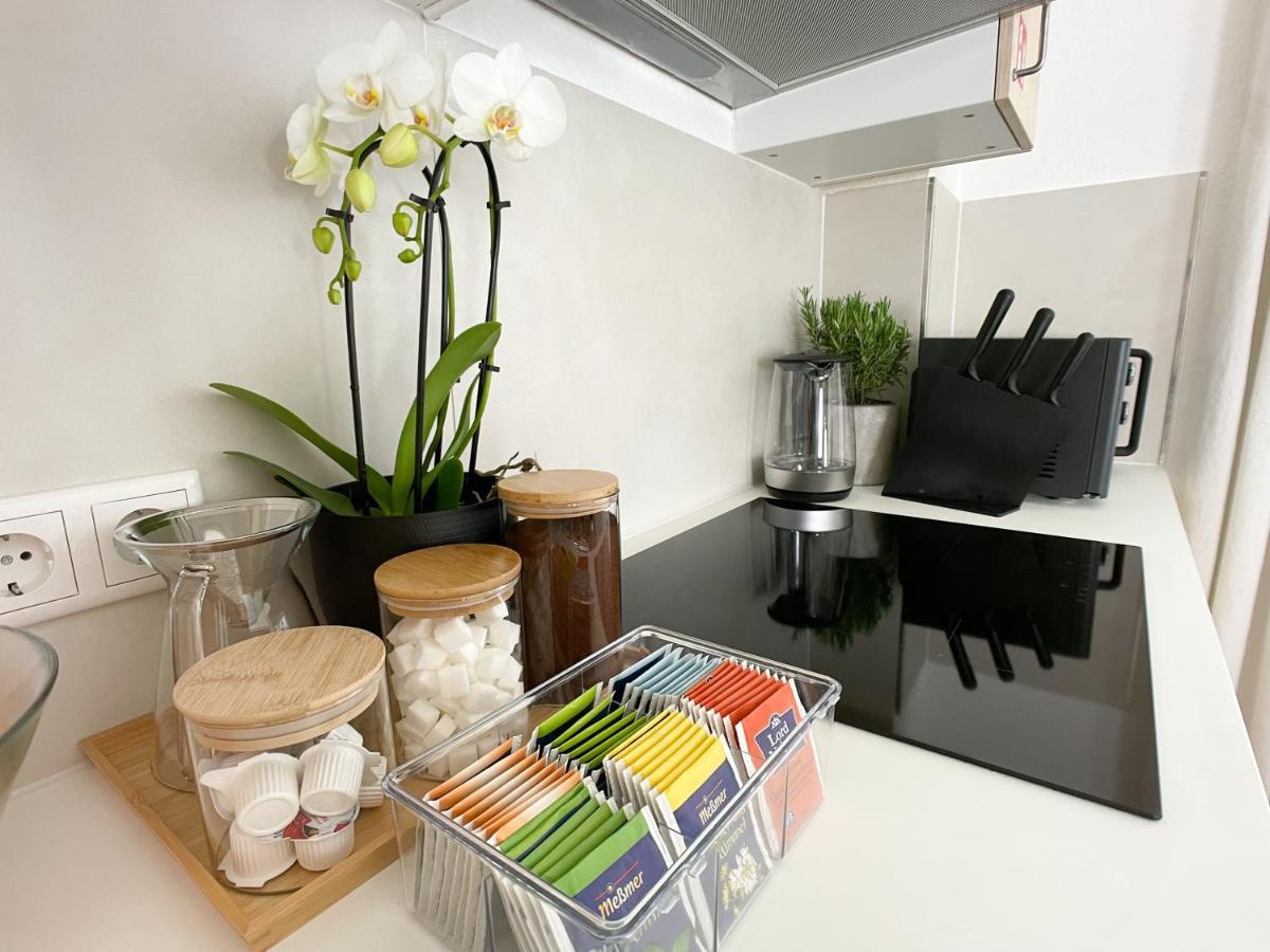 M-Style 01 Apartment Mit Terrasse Und Gasgrill, 24H Self-Check-In, Free Parking, Netflix Norimberga Esterno foto